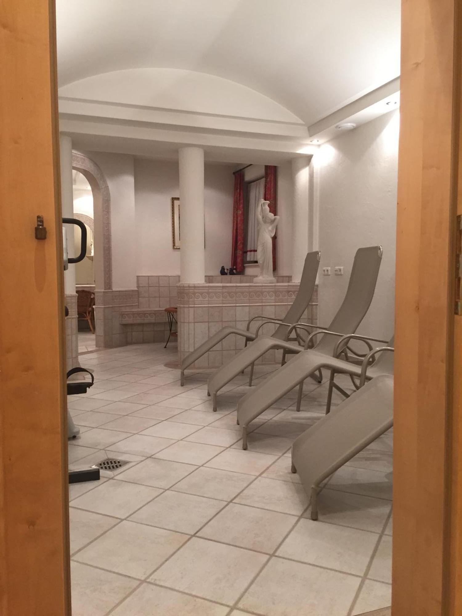 סן אנטון Hotel Angelika מראה חיצוני תמונה